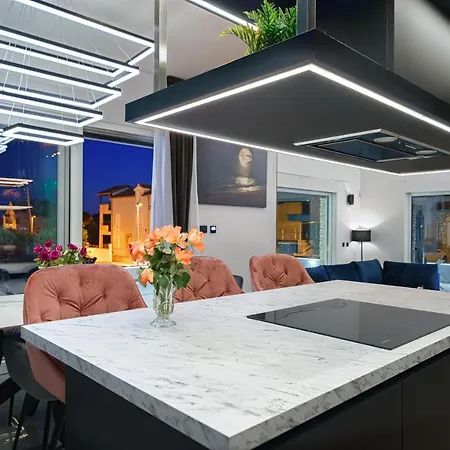 Tatil Evi Smart Luxury Moonlight Tribalj