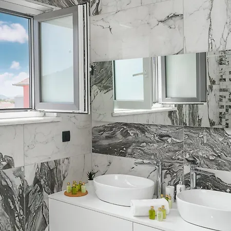 Smart Luxury Moonlight Tatil Evi Tribalj