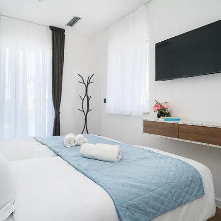 Smart Luxury Moonlight Tribalj